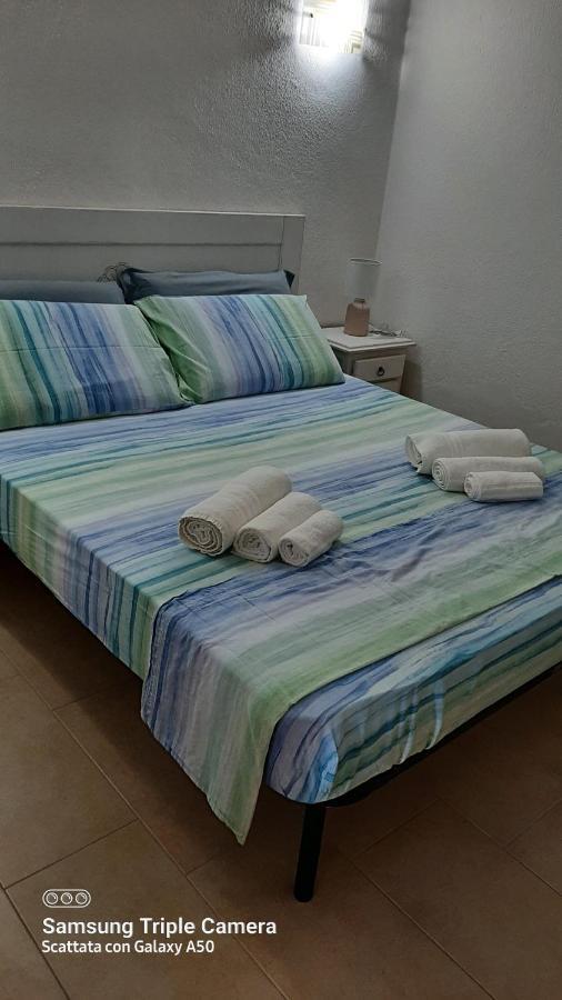 Bilocale In Centro Appartement Costa Rei Buitenkant foto